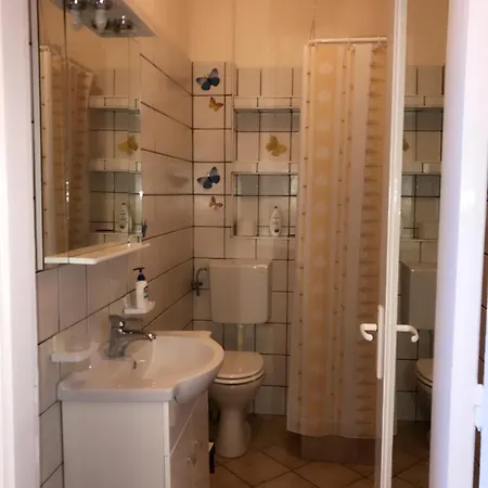 公寓 卡萨门捷列夫酒店 布加勒斯特