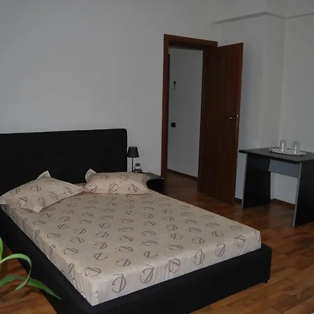 公寓 卡萨门捷列夫酒店 布加勒斯特