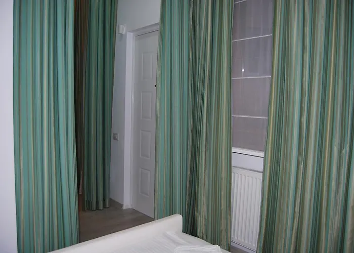 アパート Casa Mendeleev ブカレスト